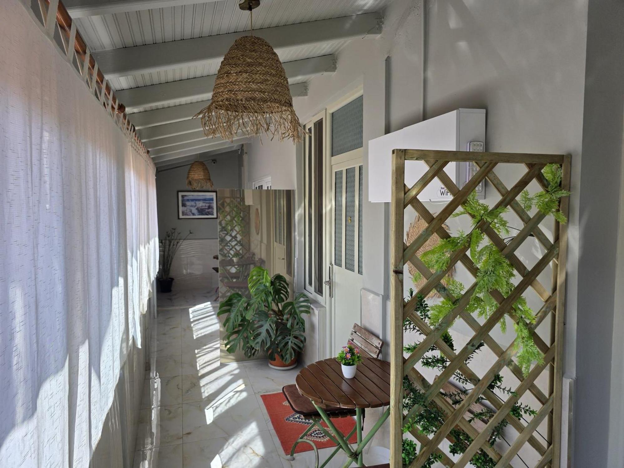 Jonian Boutique Hotel Saranda Kültér fotó